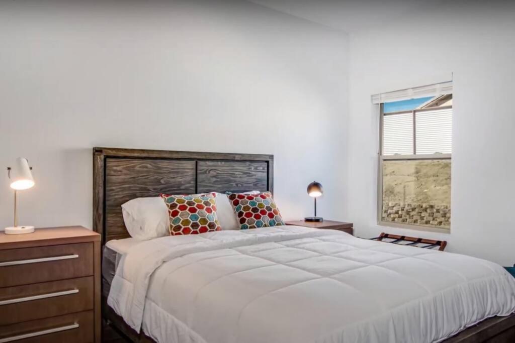 Three Tree Villa W/ Ev Charging Yucca Valley Extérieur photo